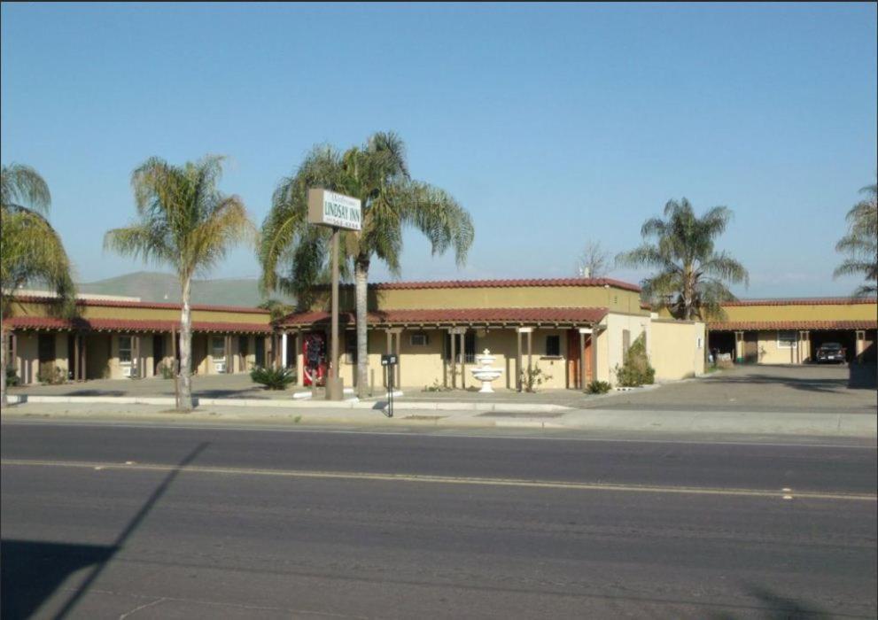 Lindsay Inn Екстериор снимка